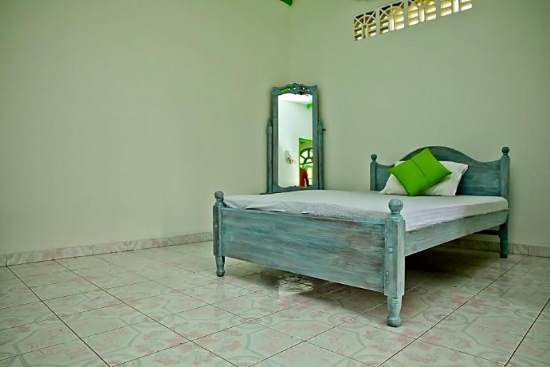 Flipflop Hostel Негомбо Экстерьер фото